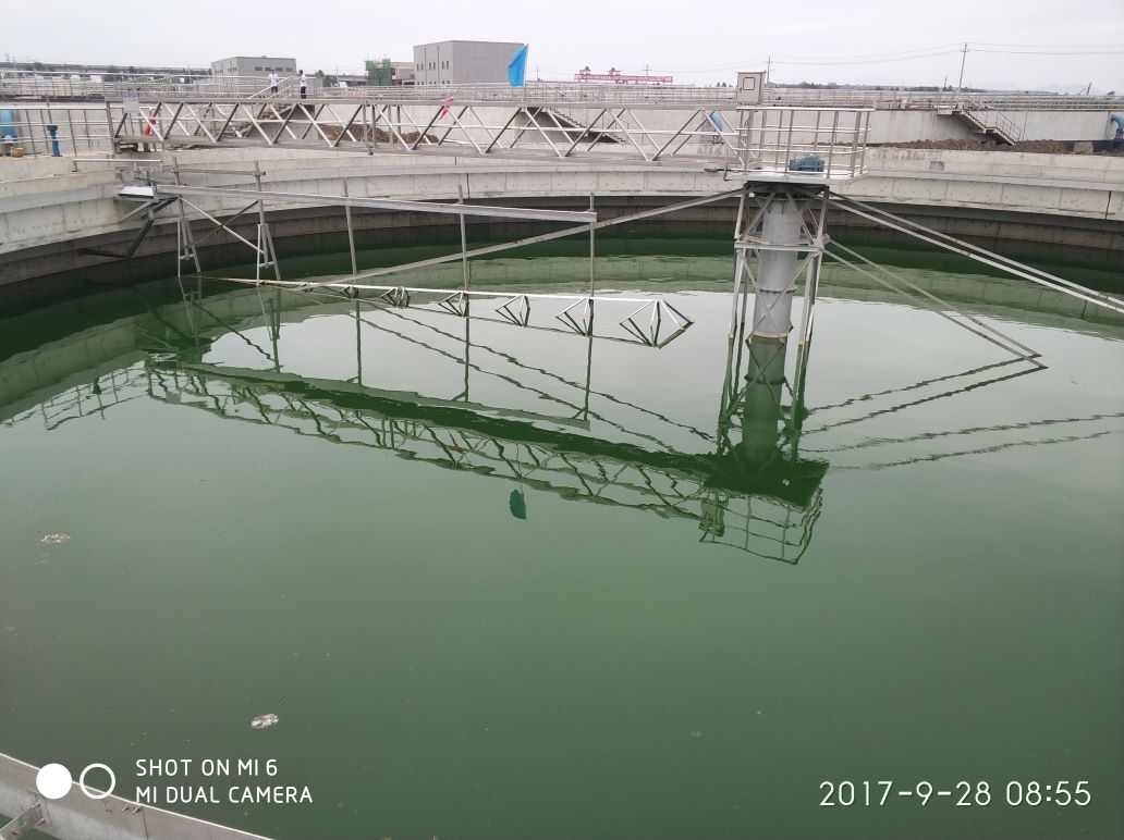 浙江臺州污水處理廠三期工程二沉池.jpg