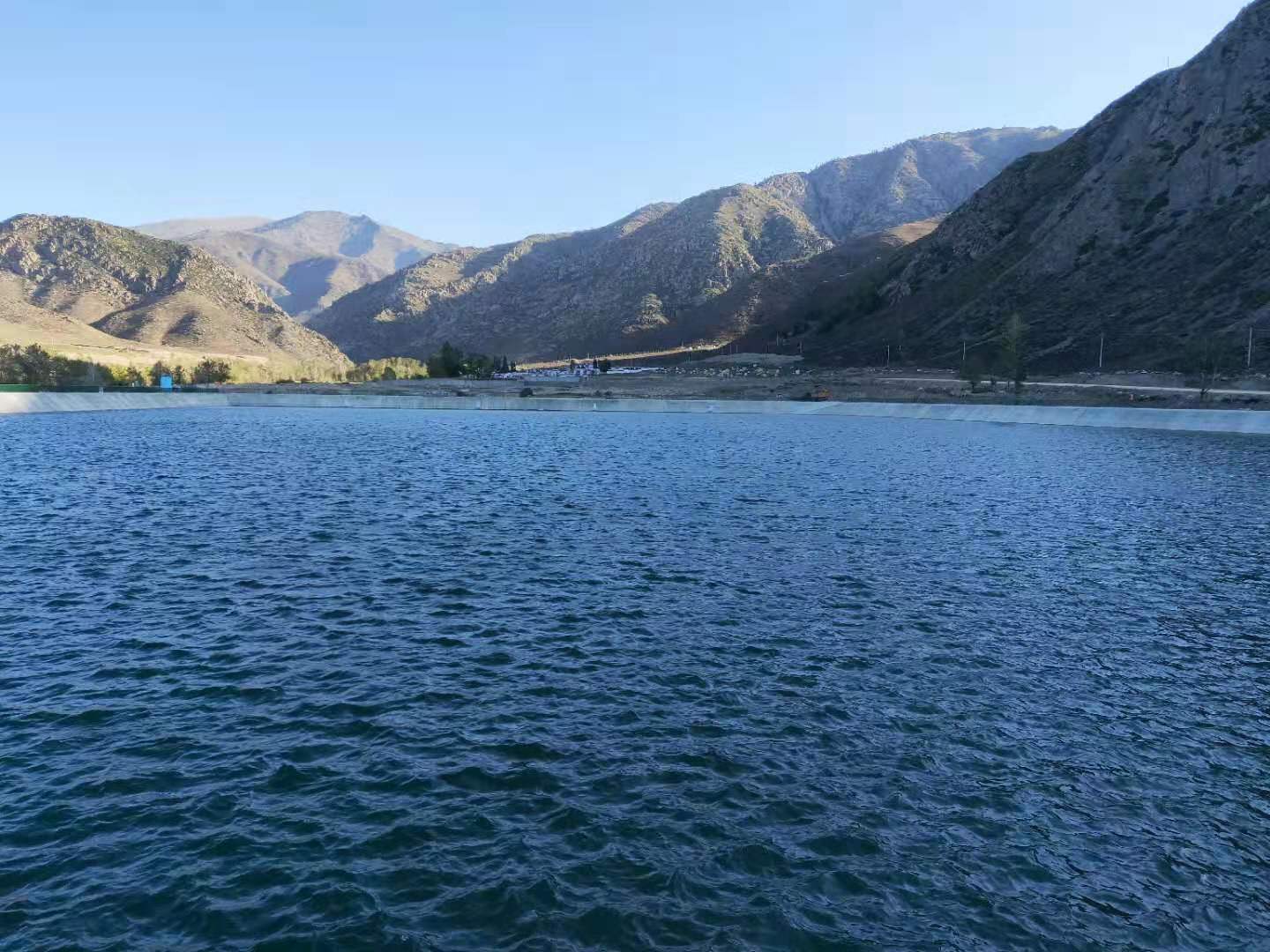 阿勒泰四水廠3#貯水池.jpg